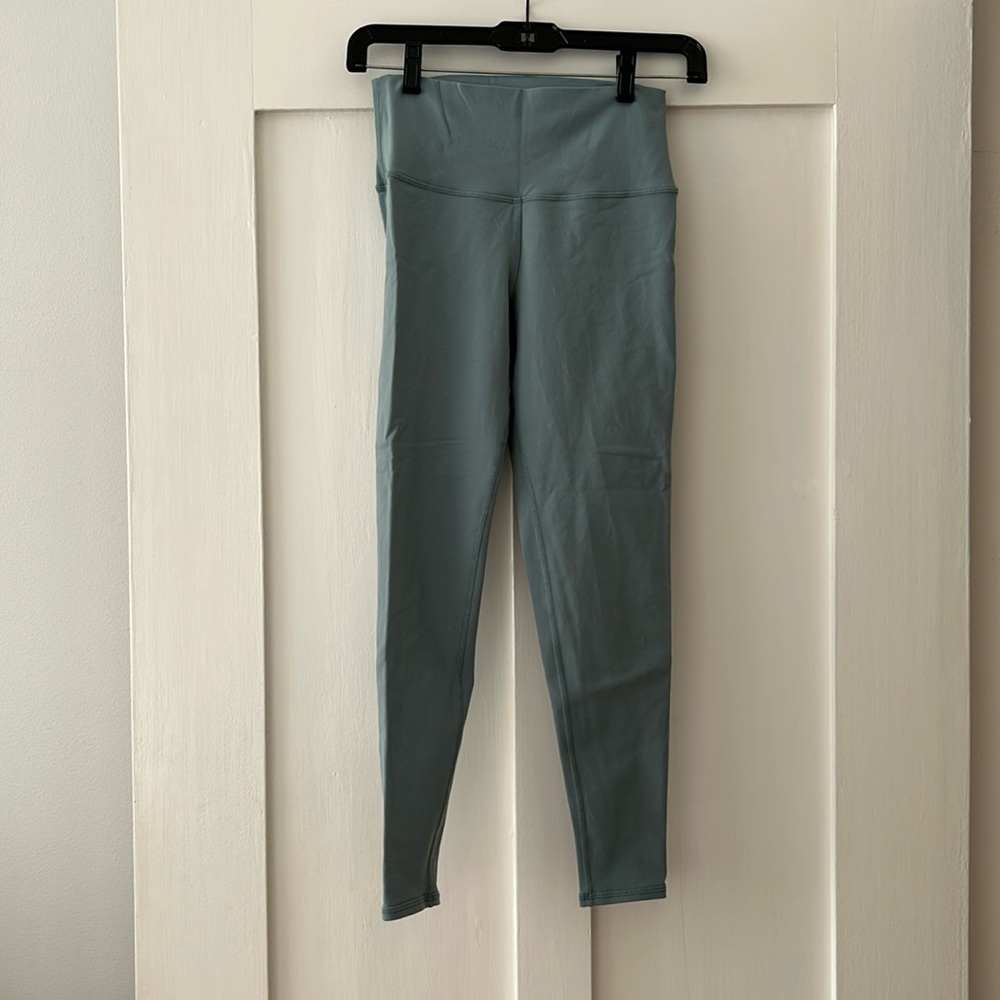Alo yoga leggings
